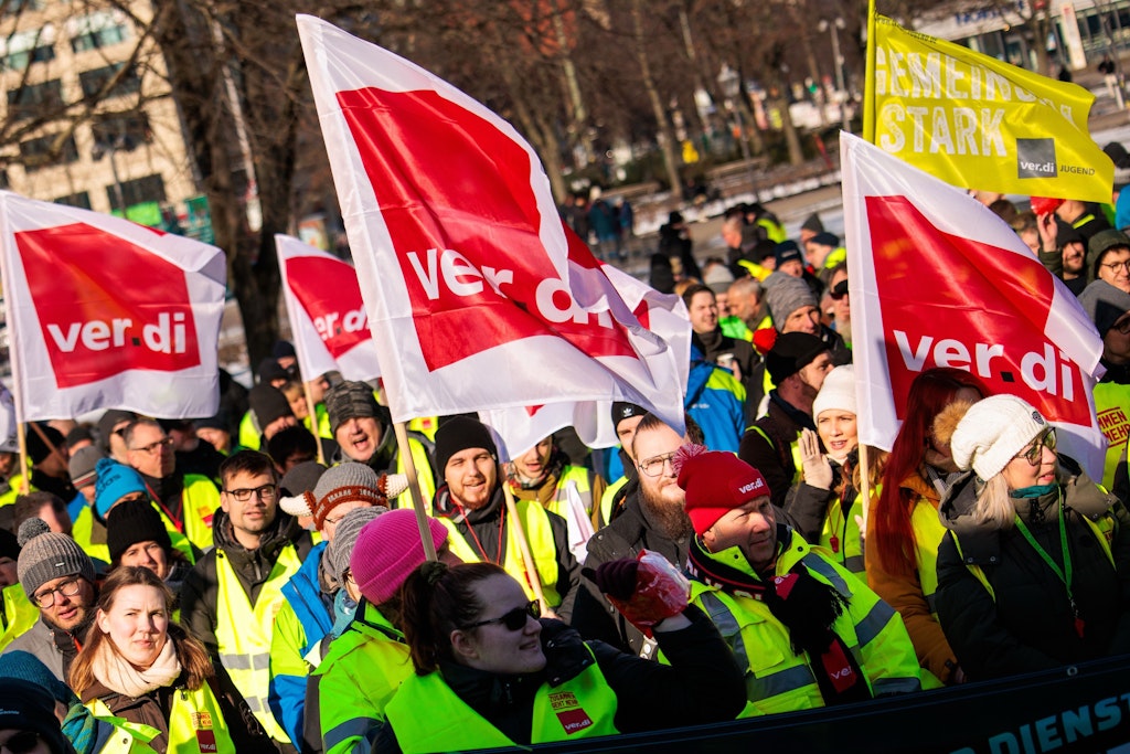 N-chster-Warnstreik-legt-Berlin-lahm