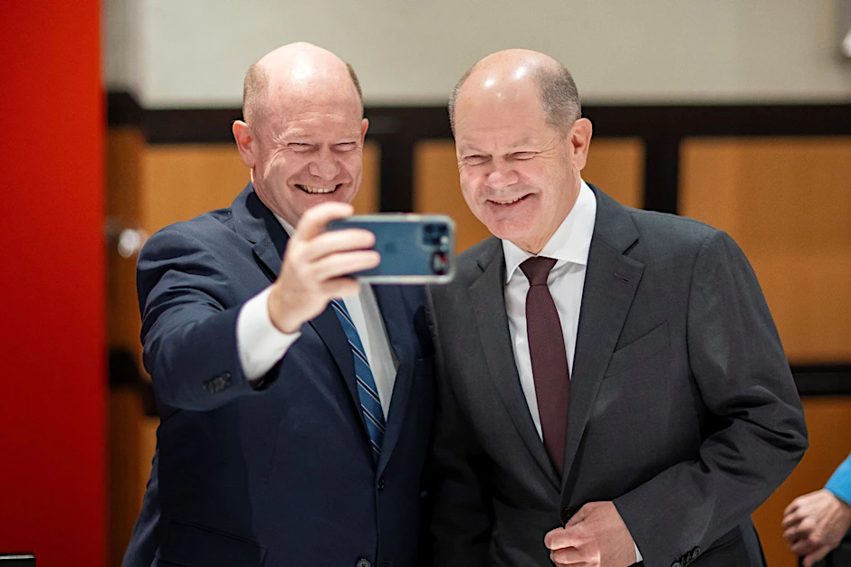 Lustig, oder? Der demokratische Senator Chris Coons und Olaf Scholz.