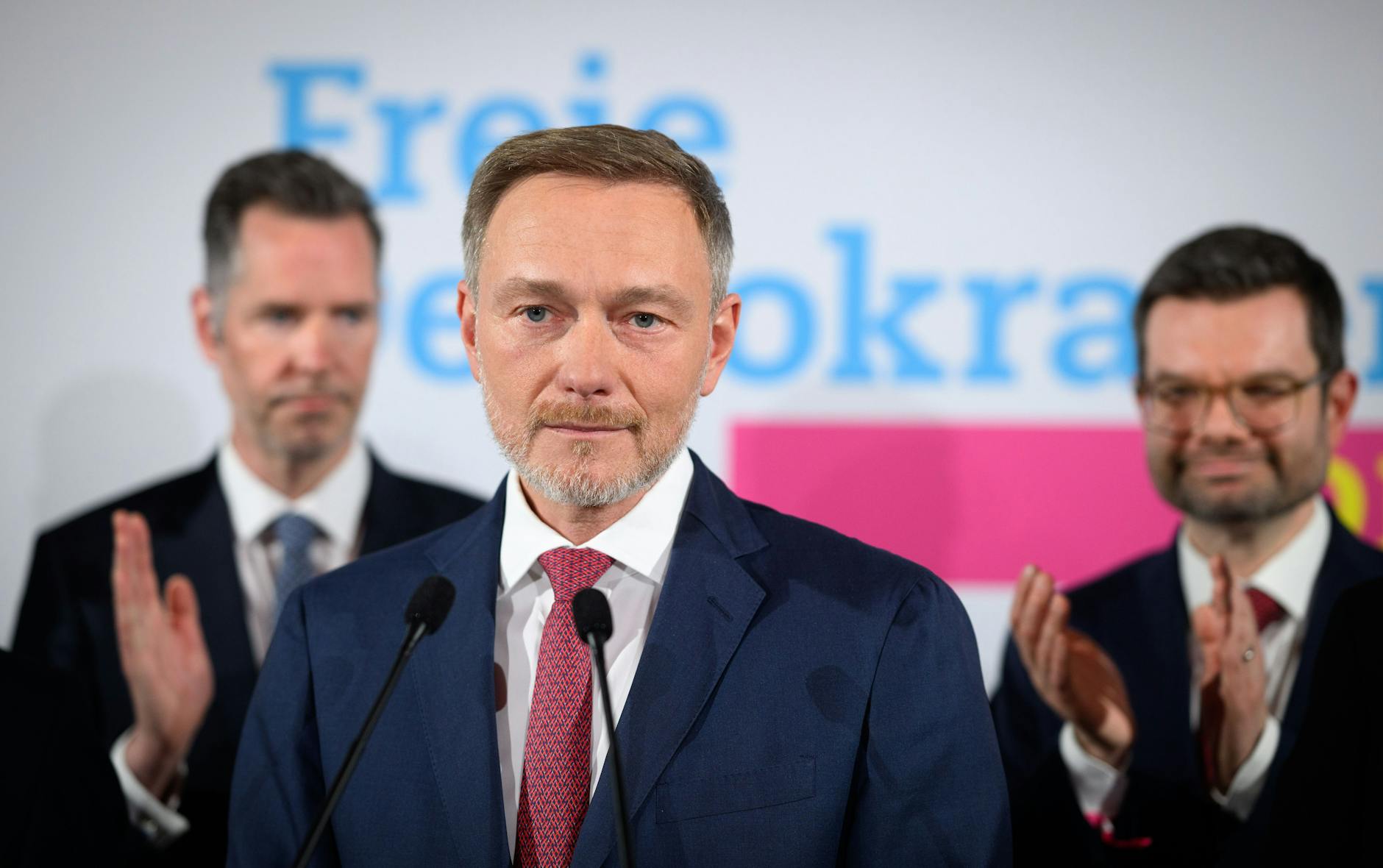 Christian Lindner äußert sich bei der Wahlparty der Freien Demokraten (FDP)