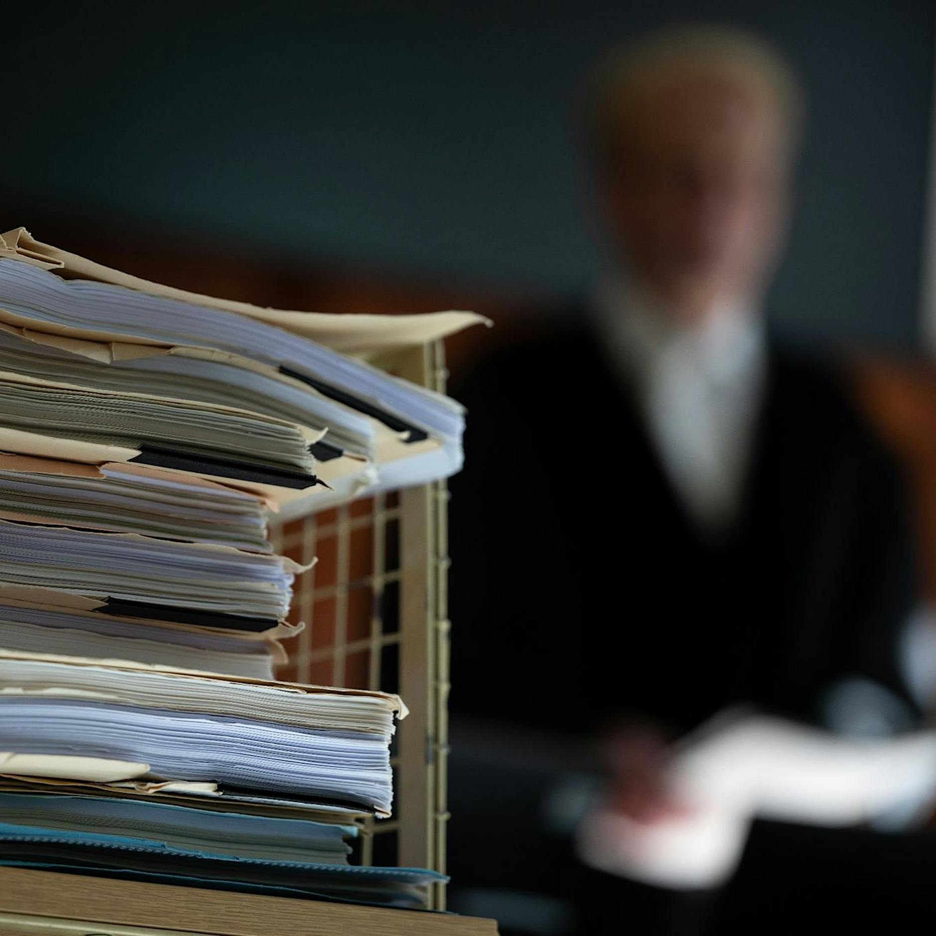 Justizskandal in Berlin im Verfahren gegen Elon Musks Plattform X: Wie befangen dürfen Richter sein?