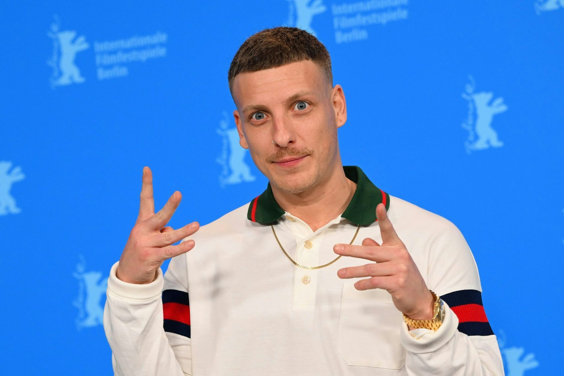 Felix Lobrecht ist Stand-up-Comedian und hat ein Herz für Ostdeutsche.