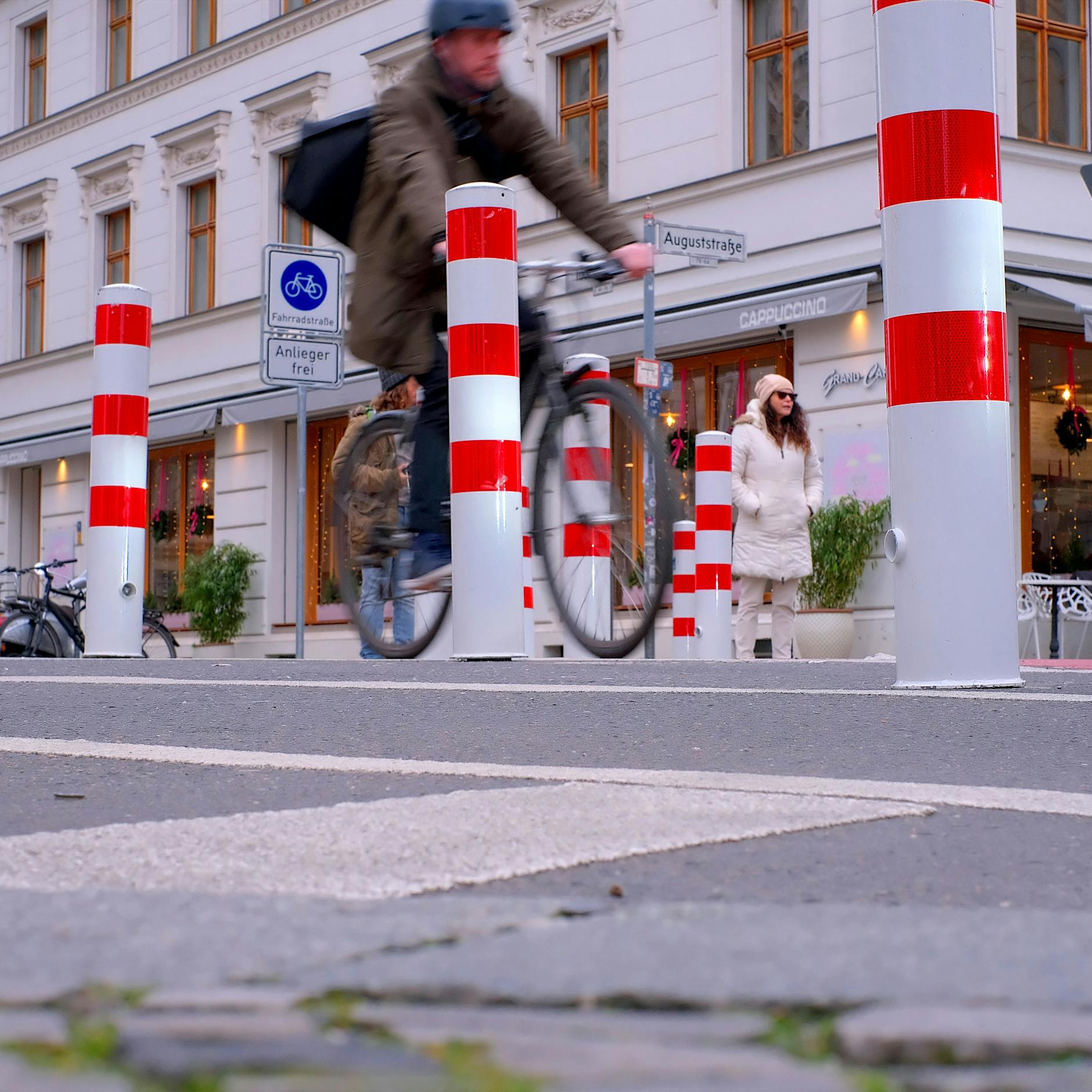 Aufstand im Kiez: In Berlin kann es mit der Pollerpolitik so nicht weitergehen!