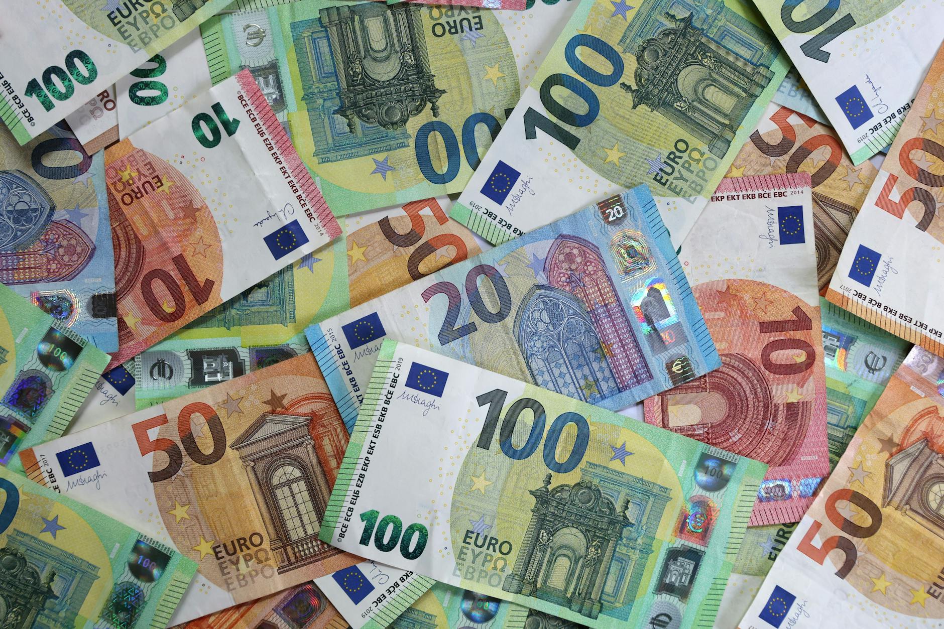 Während andere Länder den Corona-Notstand beendeten, hält Sachsen-Anhalt daran fest und damit an der Möglichkeit, die Schuldenbremse zu umgehen.