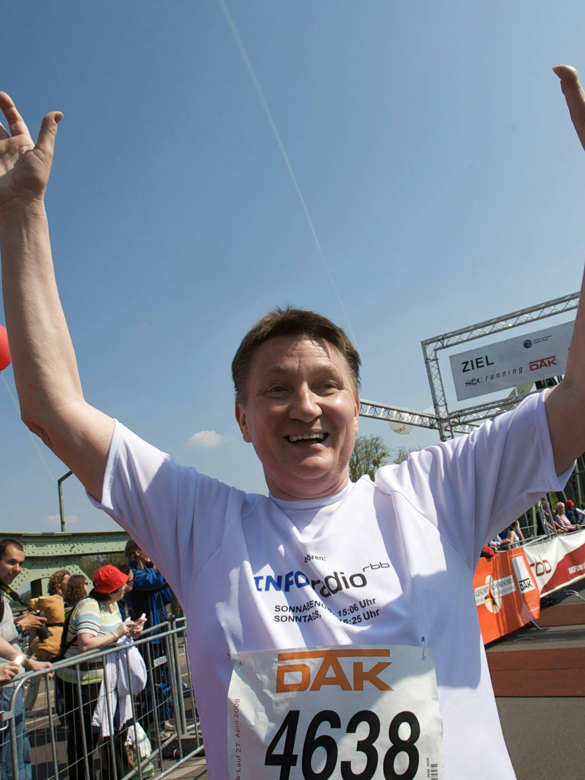 Ein Reporter wie Ulli Zelle macht alles, sogar bei einem Kurz-Marathon mitlaufen (2008)