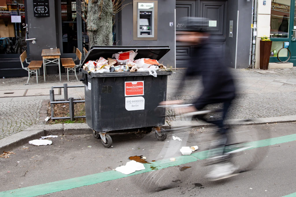 Streik der Müllmänner: So verdreckt sehen Kreuzberg und Mitte jetzt aus