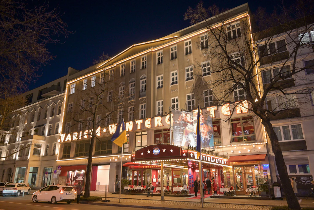 Wie kann man über die Potsdamer Straße schreiben und den Wintergarten ignorieren?