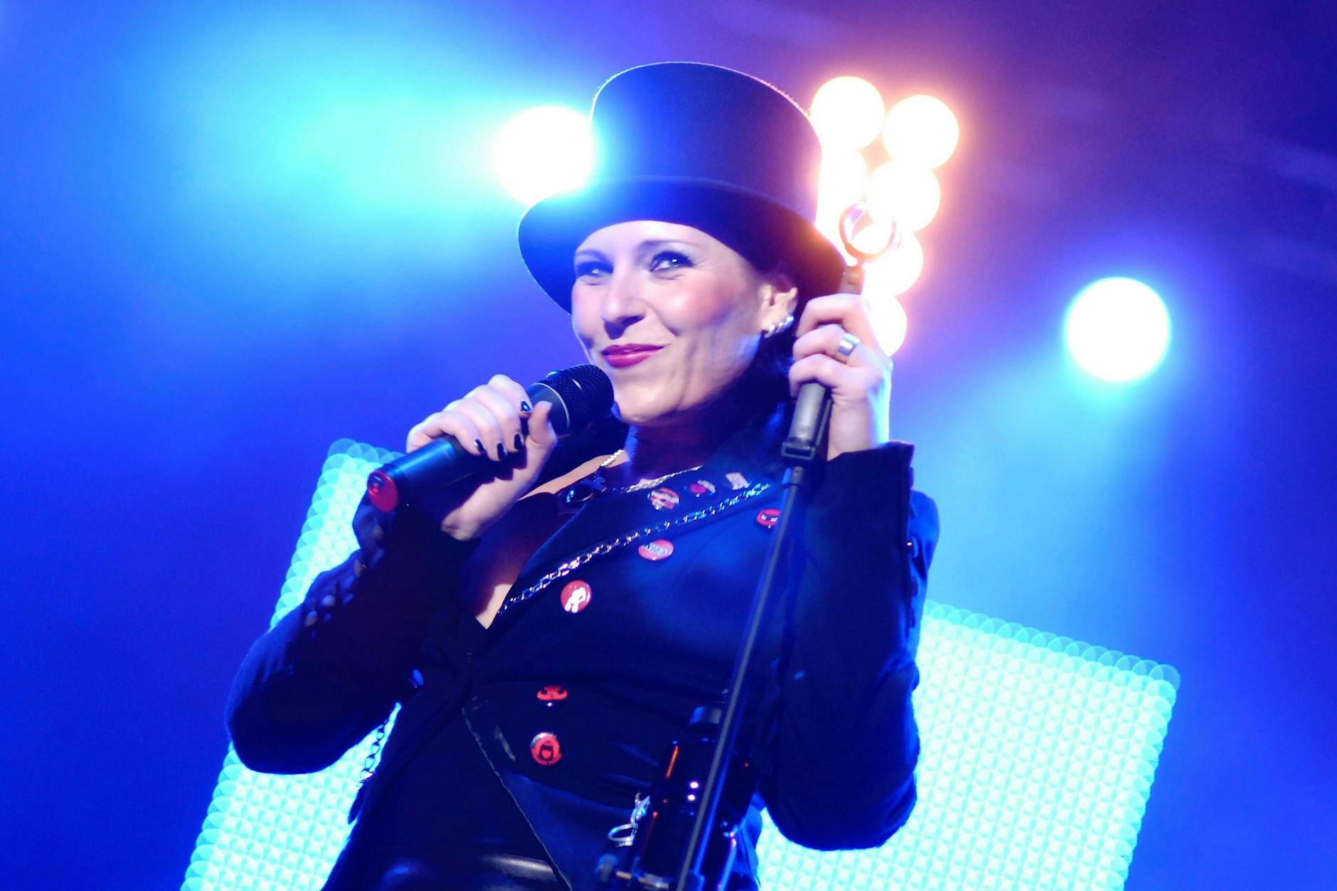 Im Scheinwerferlicht: AnNa R. 2006 beim Rosenstolz-Konzert auf der Kindl-Bühne Wuhlheide