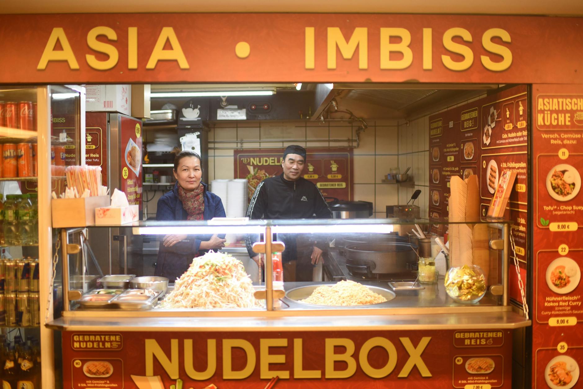 Bei Nudelbox im U-Bahnhof Samariterstraße in Friedrichshain wird es die kommenden Tage leer sein.