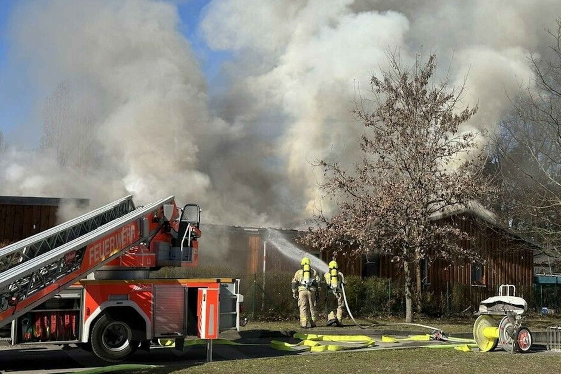 In Wittenau brennt eine Unterkunft für Wohnungslose.