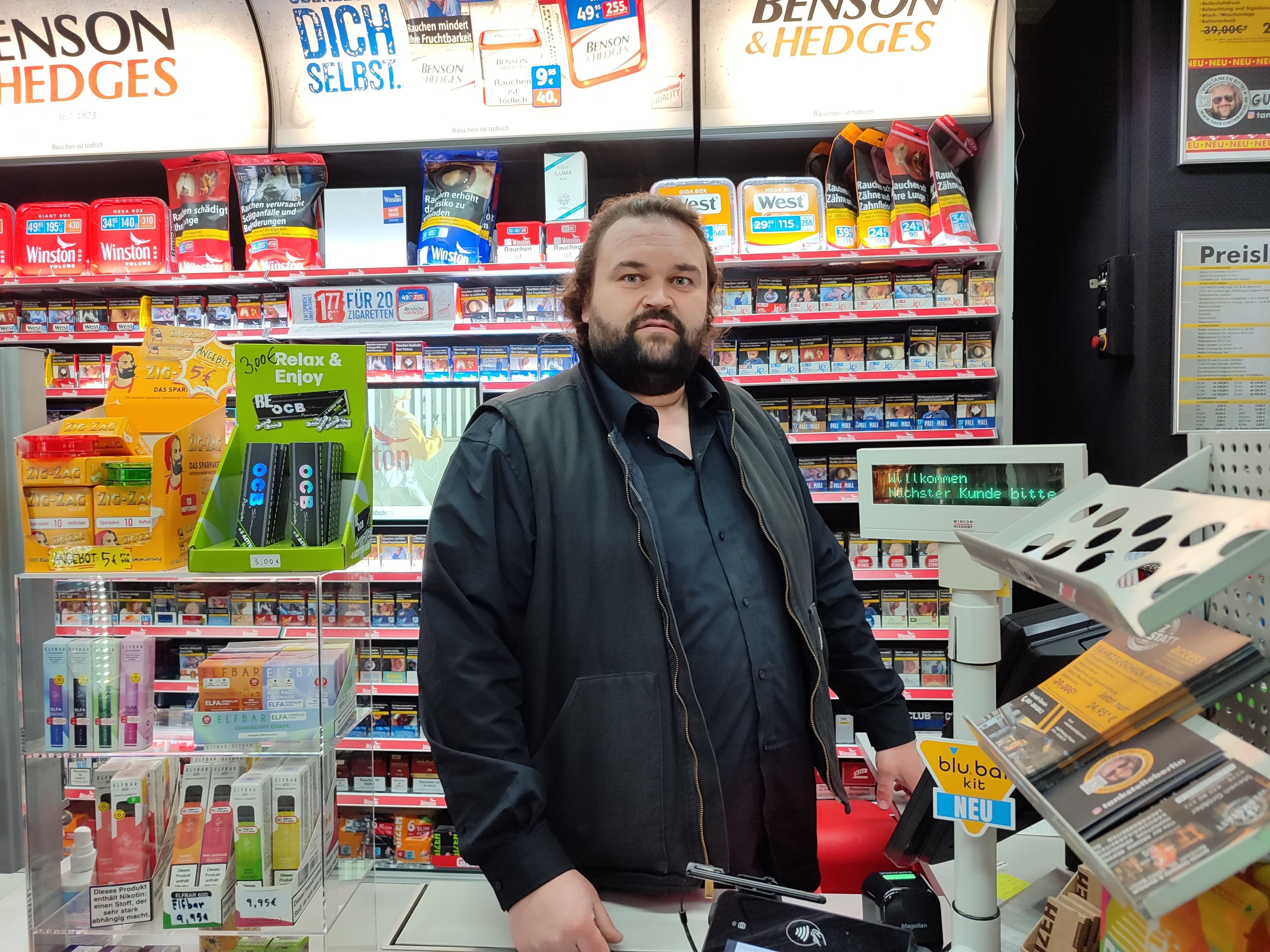 Wildwest in Berlin-Westend: Innerhalb einer Woche wird eine Charlottenburger Tankstelle gleich zweimal überfallen