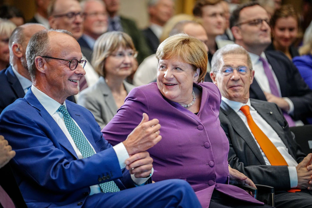 Erst XXL-Schulden, jetzt AfD-Umfragehoch: Wie Merz und die SPD Deutschlands Identitätskrise verschärfen