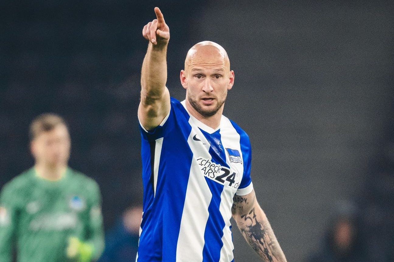 Herthas Kapitän Toni Leistner gibt seinen Mitspielern nicht nur Anweisungen, sondern auch Stabilität.