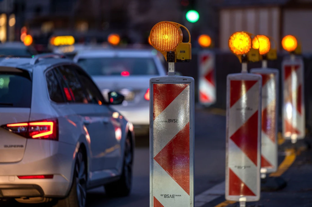 Berlin staut sich wieder: Neue Baustellen bringen den Verkehr zum Erliegen.