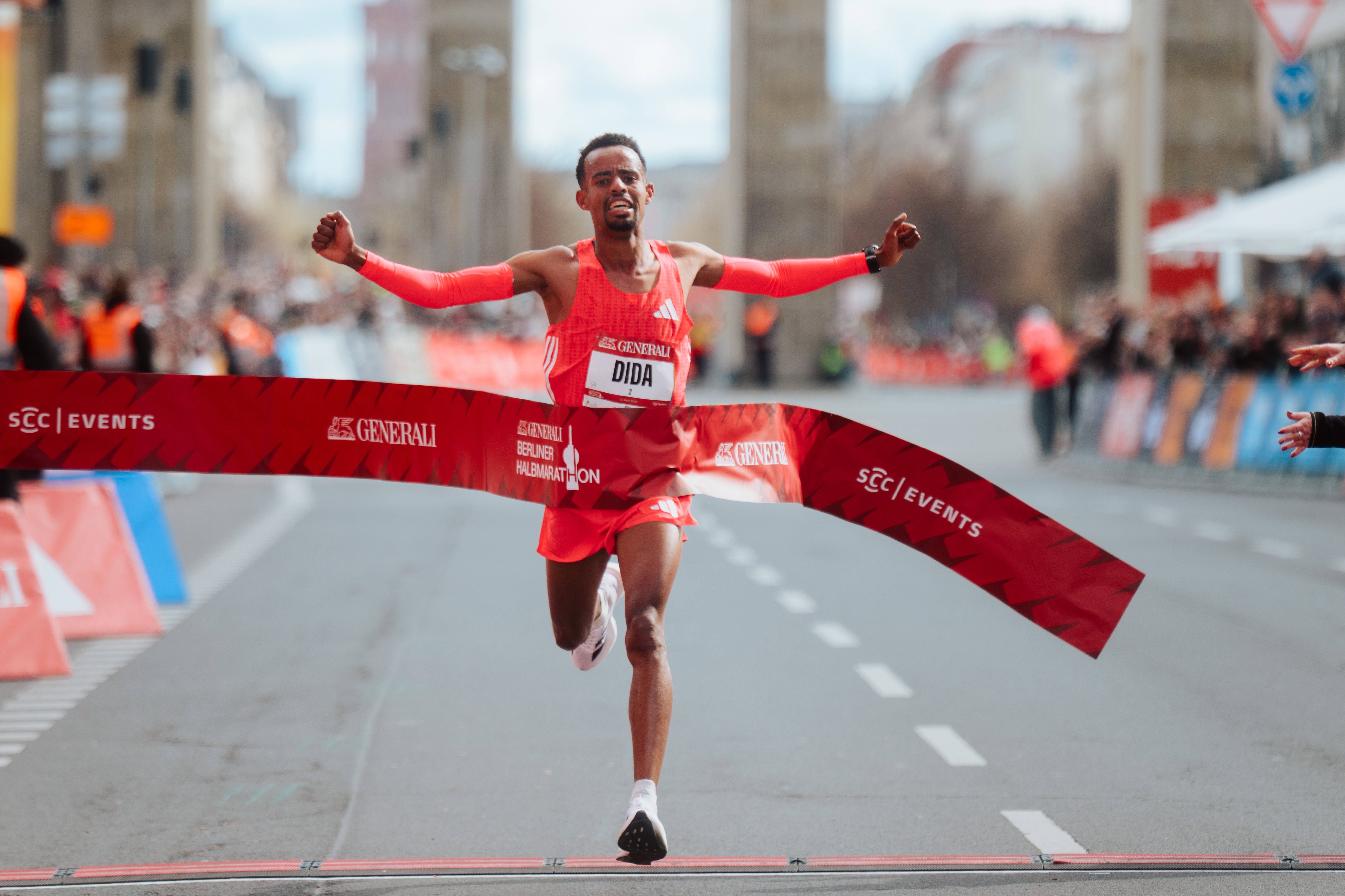Image - Berliner Halbmarathon: Viele Rekorde, einzigartiger Trubel an der Strecke