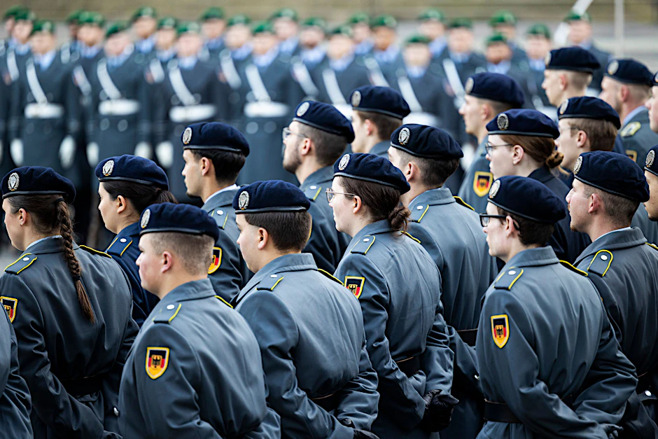 Rekruten beim feierlichen Gelöbnis