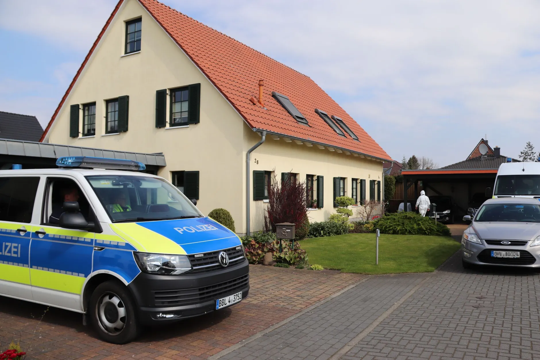 In diesem Haus versuchte Robert R. seine Lebensgefährtin zu töten. Die Tochter verhinderte den Mord, als sie die Polizei per Telefon zu Hilfe holte.