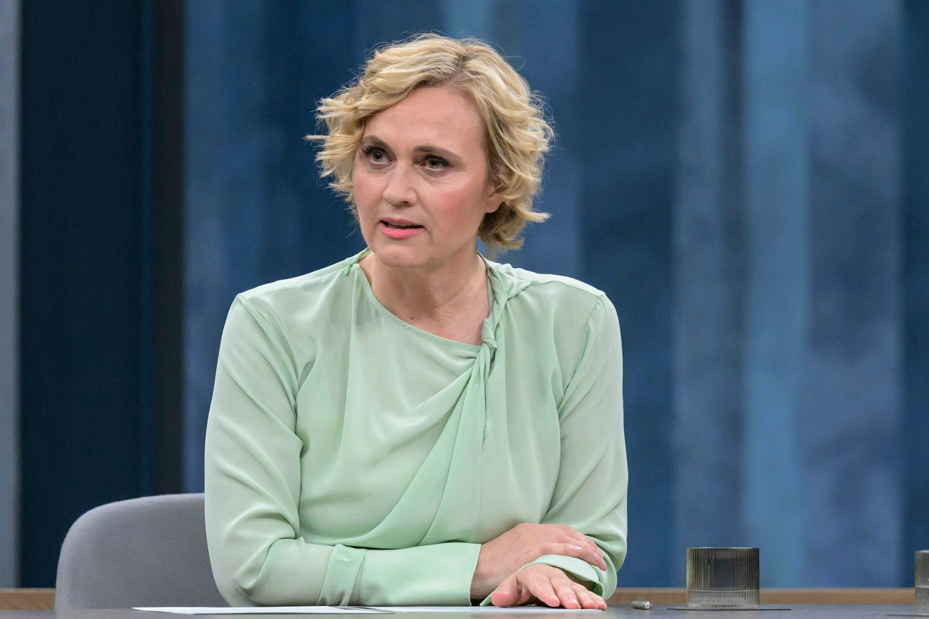 Caren Miosga lädt jeden Sonntagabend zum Polittalk