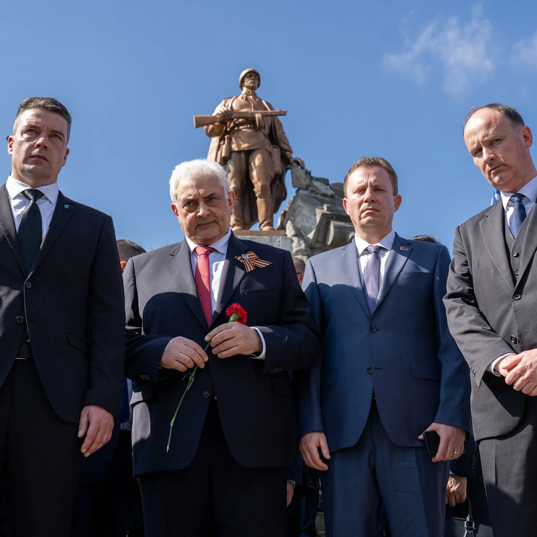 Russlands Botschafter besucht Gedenkfeier: „Ich fühle mich bei ihnen wie zu Hause“