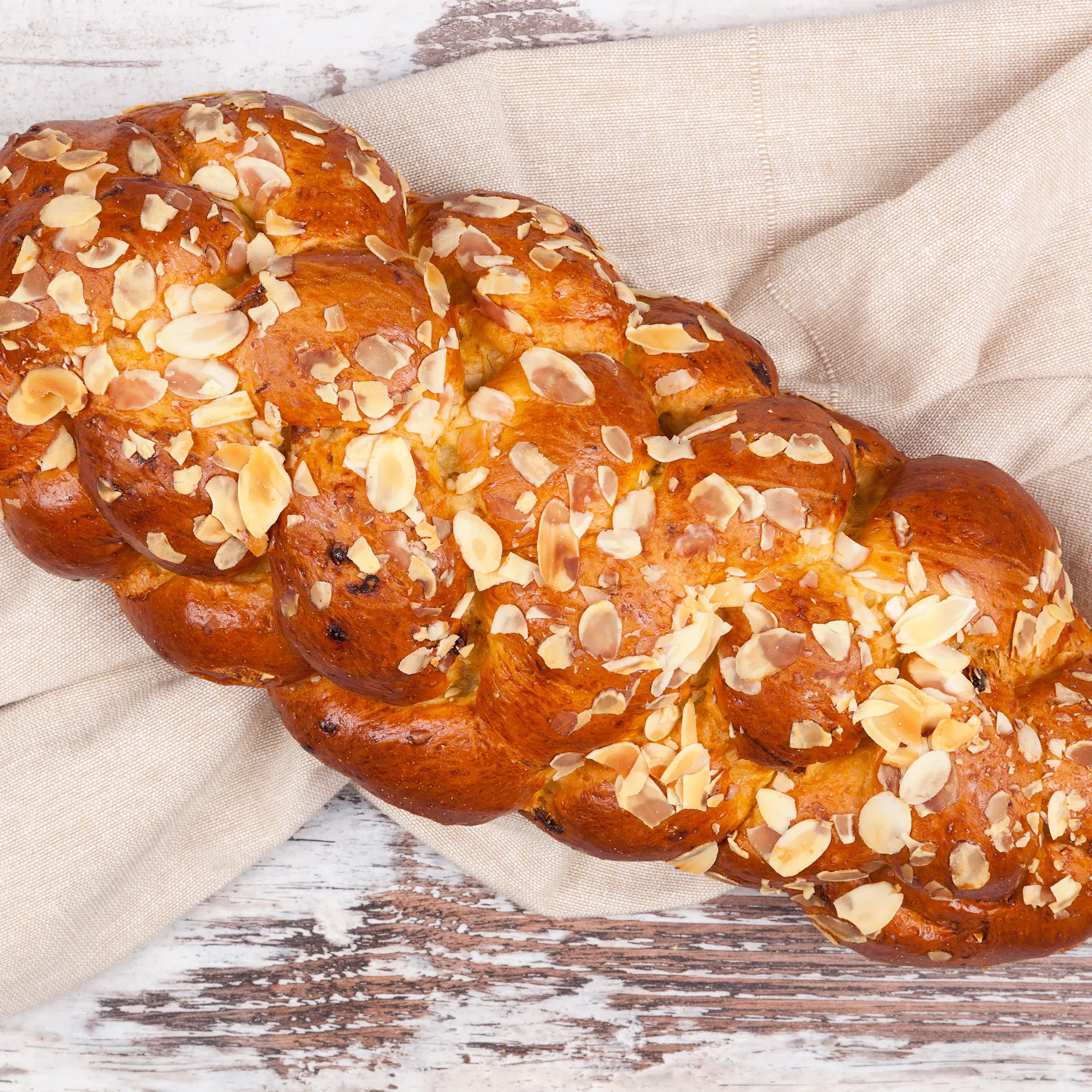 Süßes zum Frühstück: So backen Sie ein Osterbrot wie in der DDR!