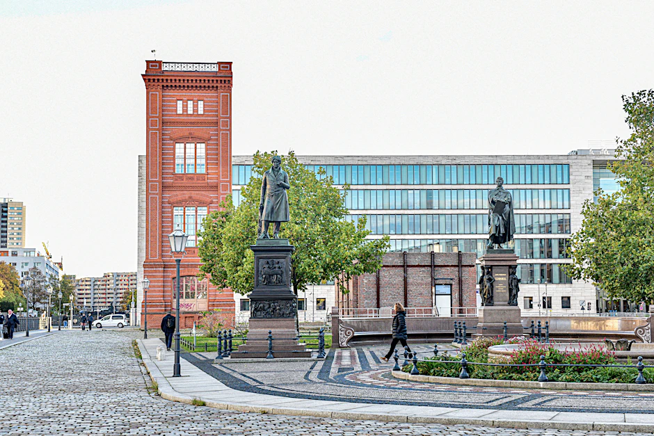 Seit 2002 steht die Musterfassade der Bauakademie in Berlin-Mitte.