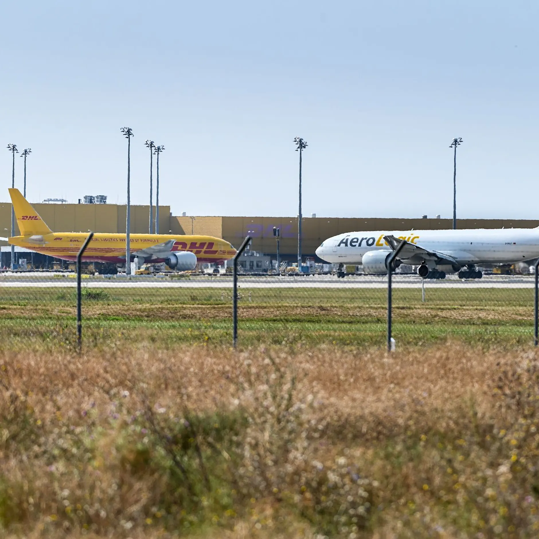 Anschlag auf DHL-Flugzeug: Russland spricht von „Verschwörungstheorien“