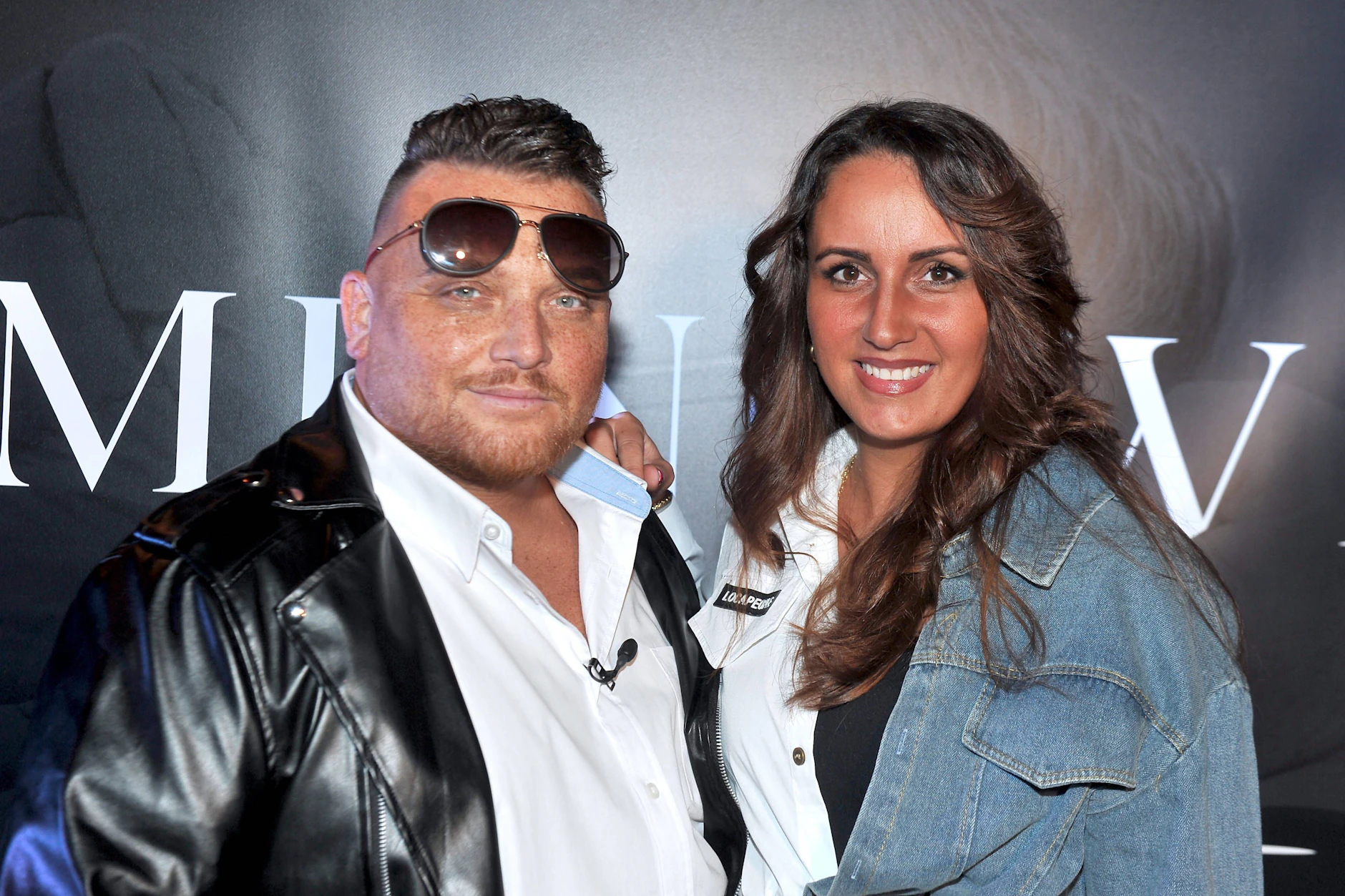 Mit seiner Ex Senay hat Menowin fünf gemeinsame Kinder.