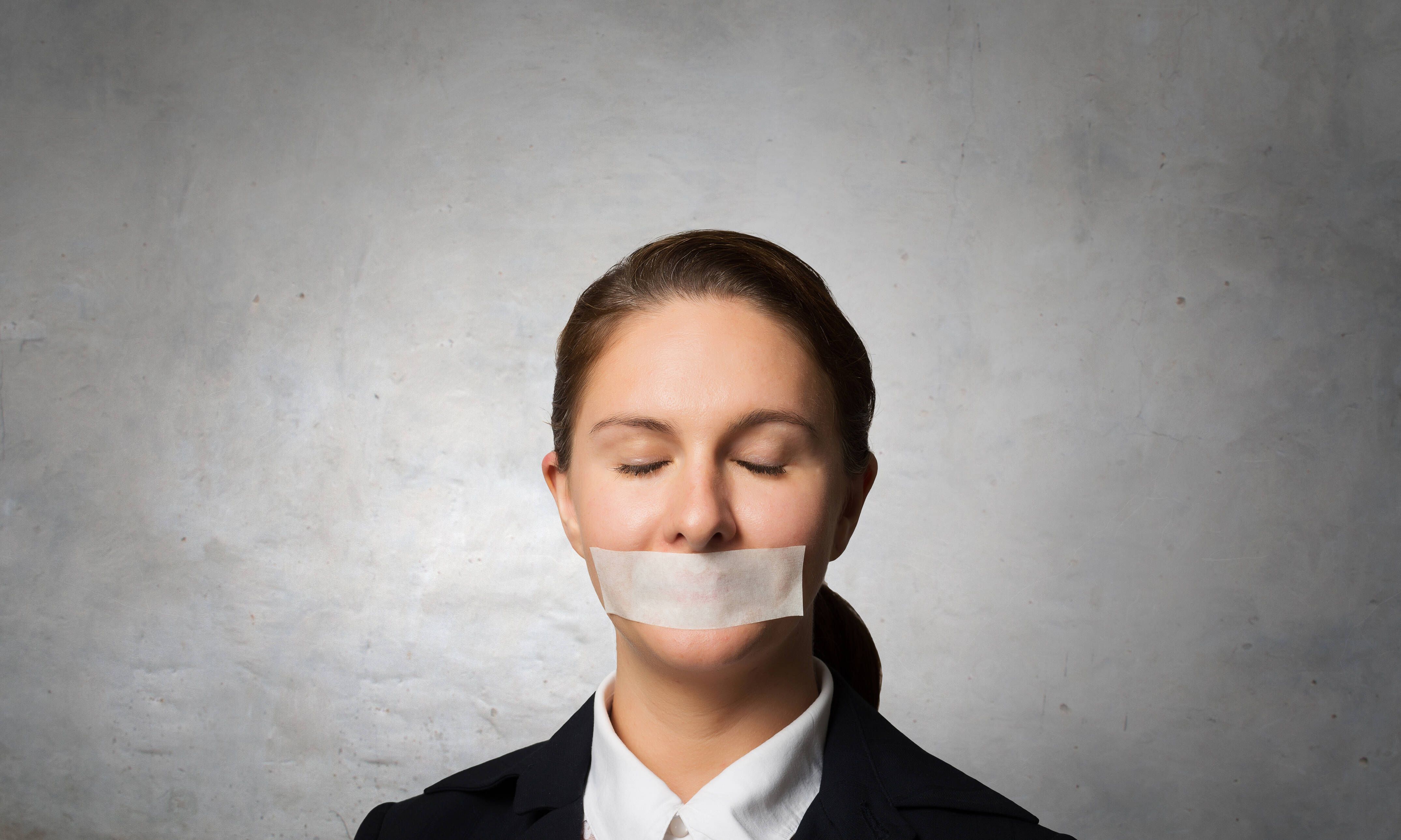 Interview mit Naomi Seibt und Meinungsfreiheit: Warum darf Ronzheimer nicht mit jedem reden?