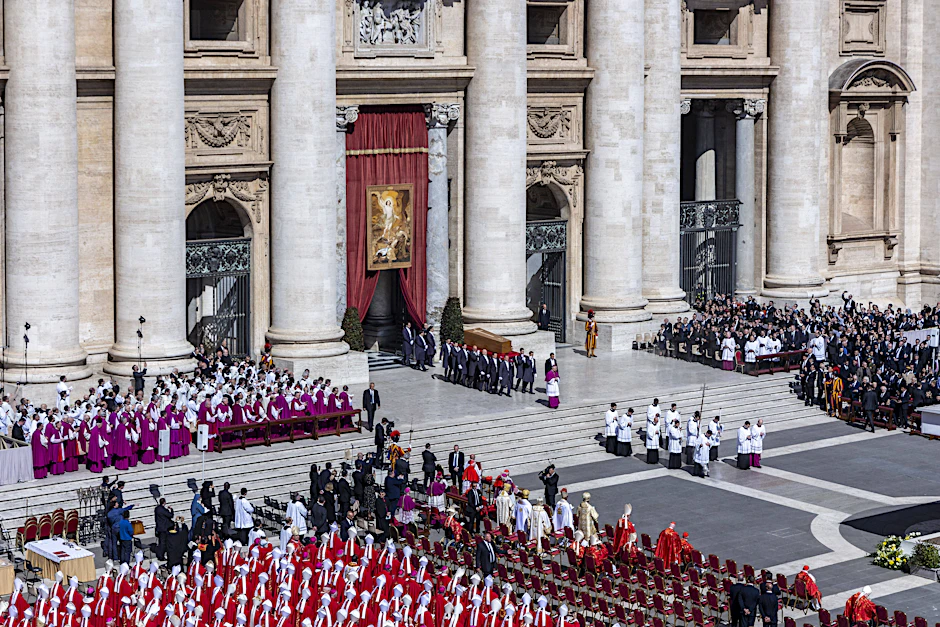 Bilder für die Ewigkeit: Am Samstag fand das Requiem für Papst Franziskus im Vatikan statt.