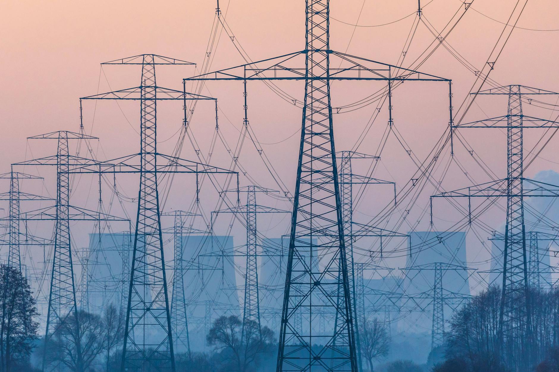 Ein Blackout wie in Spanien und Portugal ist auch in Deutschland möglich – warnt Berlins bekanntester Katastrophenschützer.