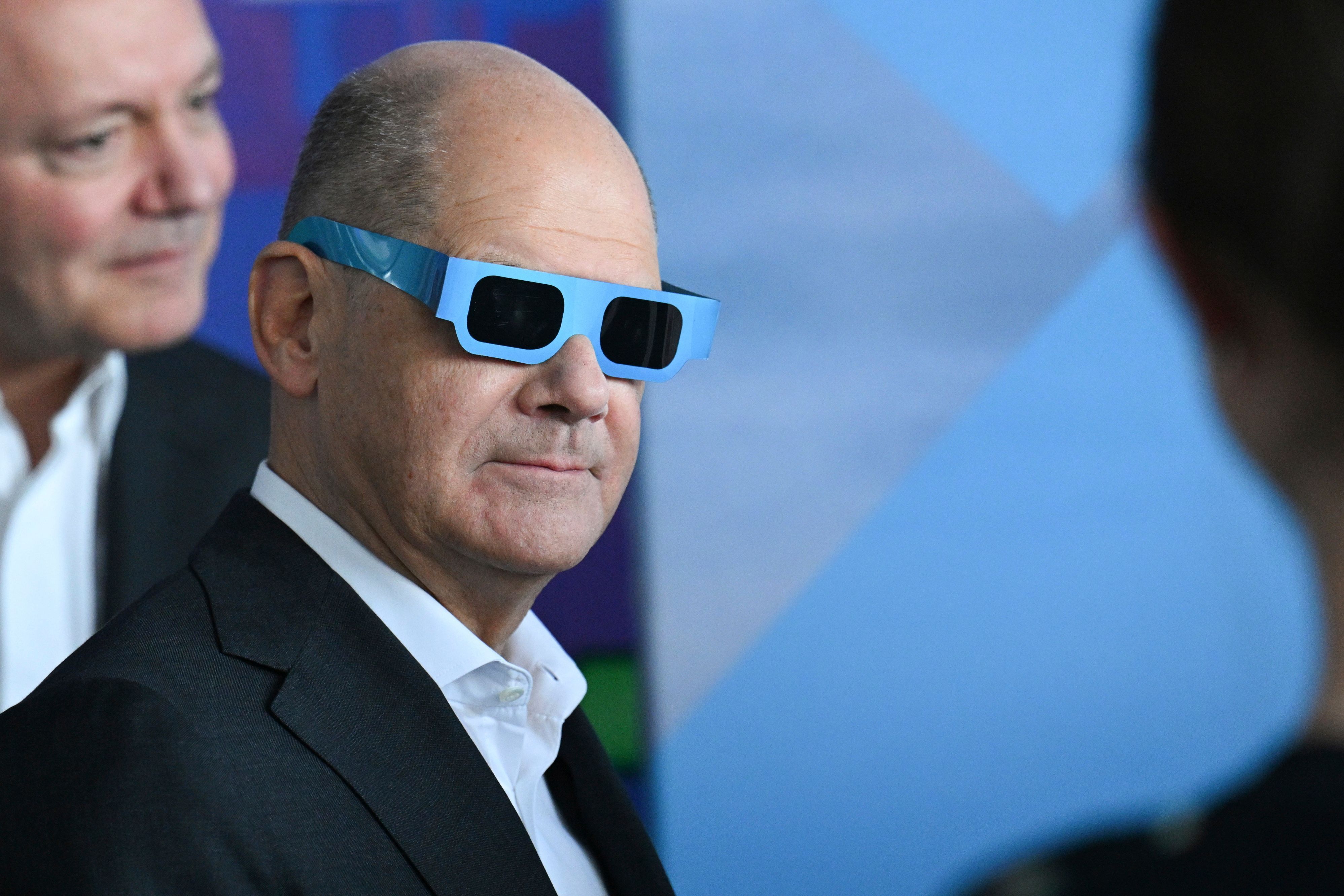 Image - Großer Zapfenstreich für Olaf Scholz: Diese 5 Songs sollten eigentlich für den Kanzler gespielt werden