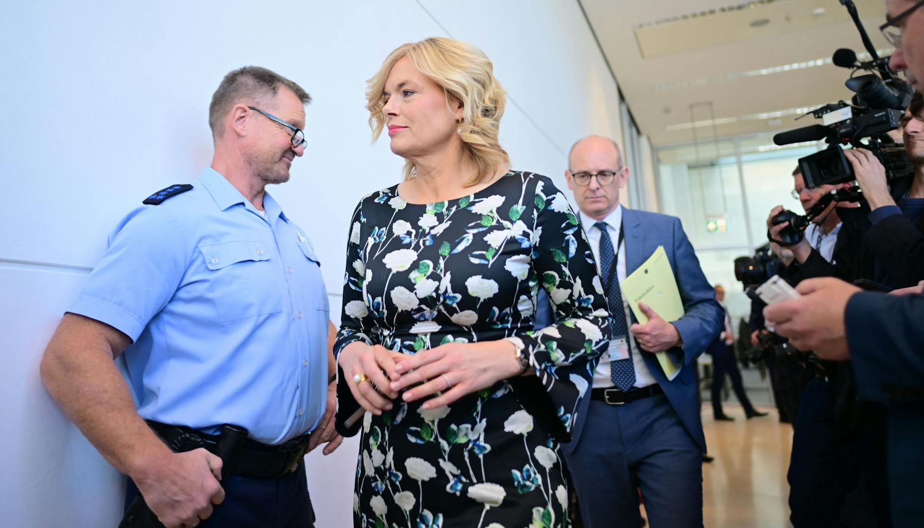 Bundestagspräsidentin Julia Klöckner hatte die Sitzung eröffnet.