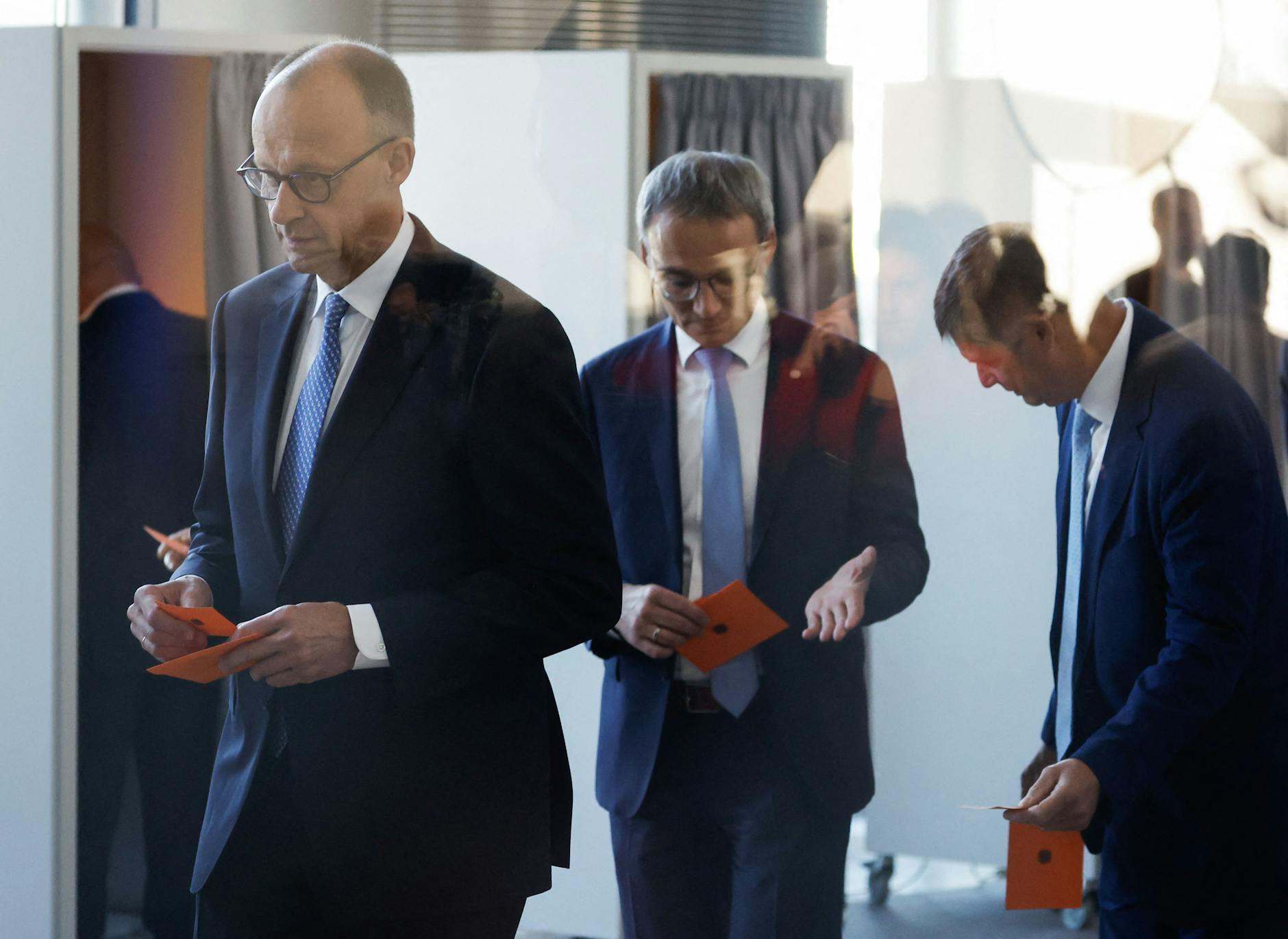 Friedrich Merz bei der Stimmabgabe im ersten Durchgang.