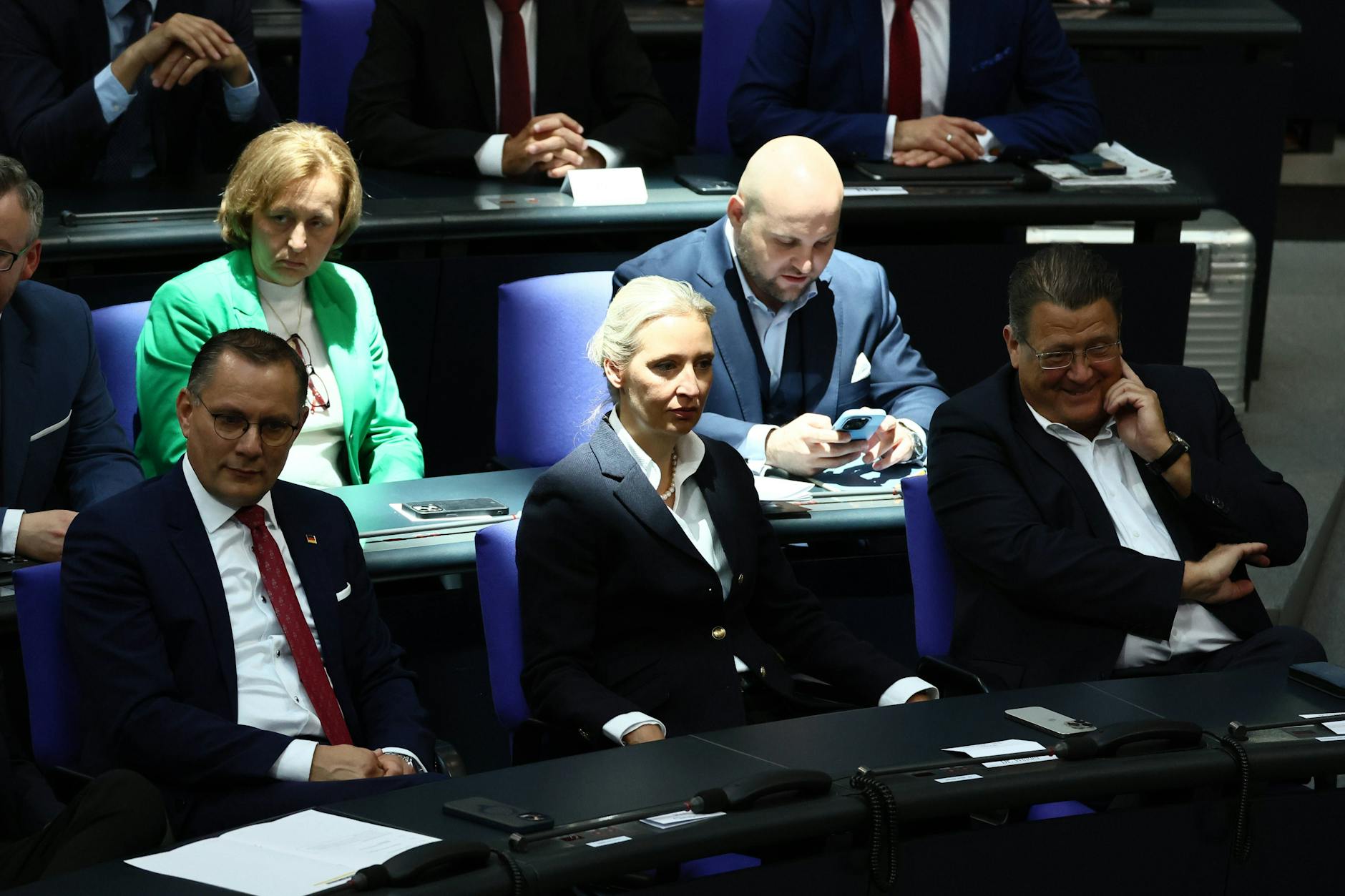 Alice Weidel, Tino Chrupalla, Beatrix von Storch, Bernd Baumann und andere AfD Abgeordnete AfD: Für sie war das Scheitern von Friedrich Merz absehbar.