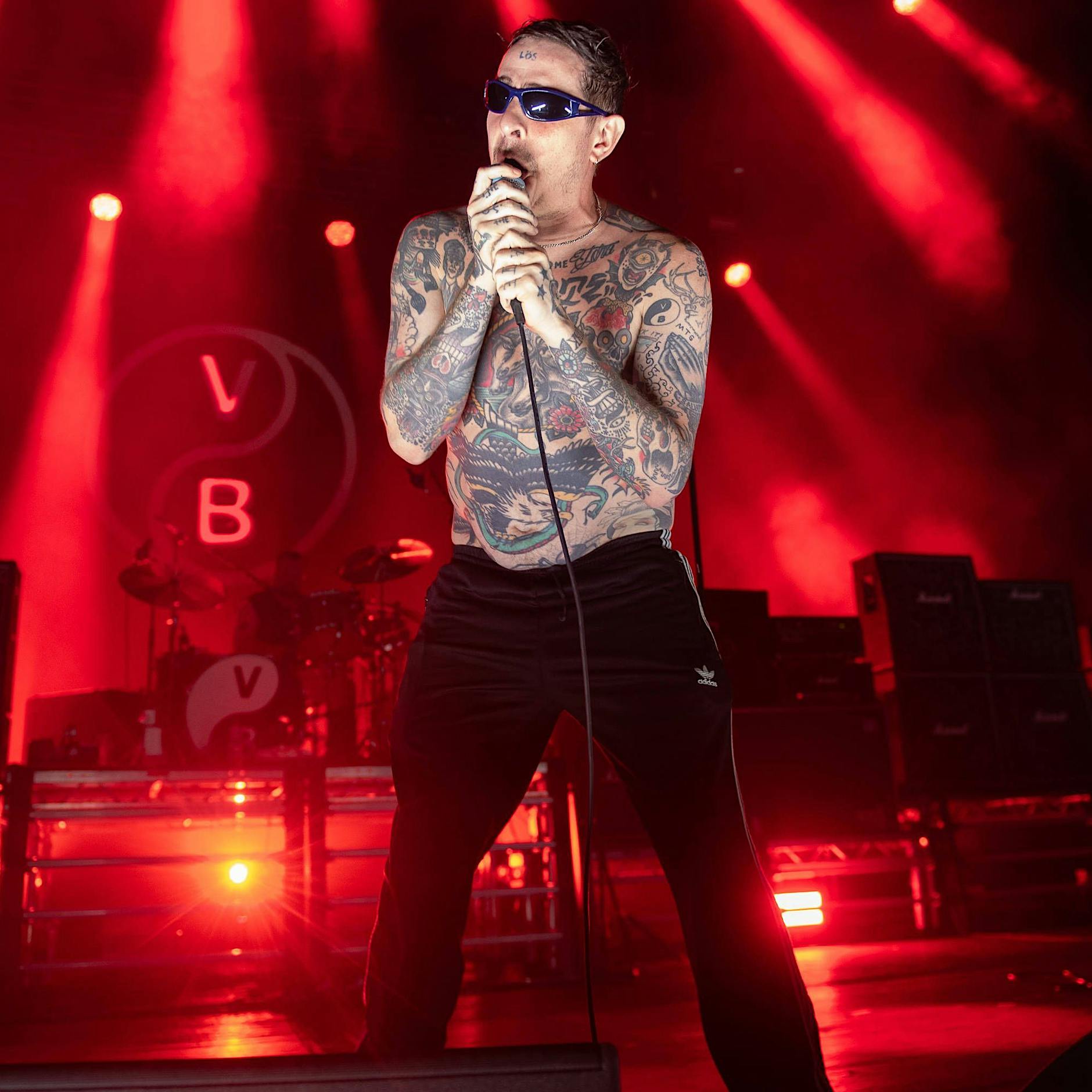 Viagra Boys in der Columbiahalle: Wilde Fahrt in der bunten Punk-Achterbahn