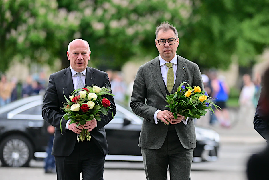 Kai Wegner und Oleksii Makeiev gedachten am 8. Mai gemeinsam.
