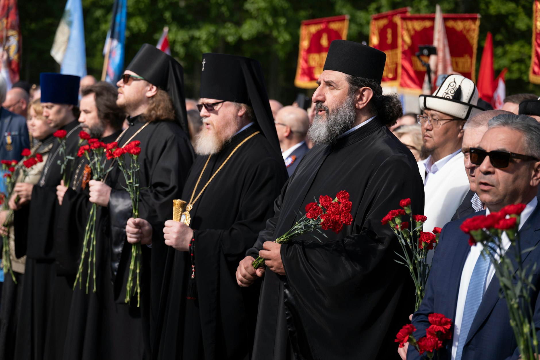 Auch orthodoxe Priester gedachten der Opfer.