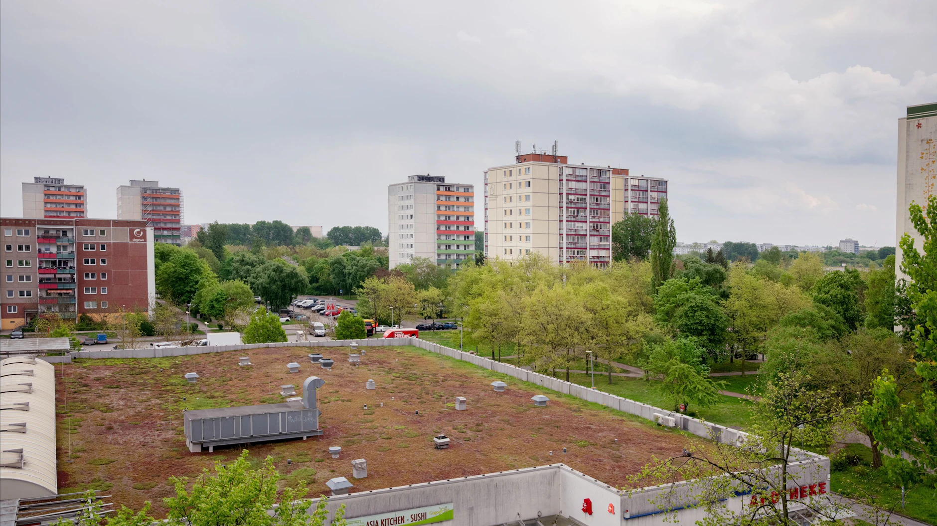 Der Blick vom Balkon: Die Kleeblattpassage im Vordergrund soll Hochhäusern weichen.