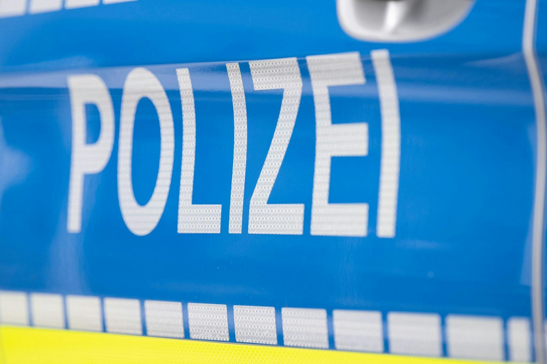 Die Polizei nahm den 17-Jährigen vorläufig fest. (Symbolbild)