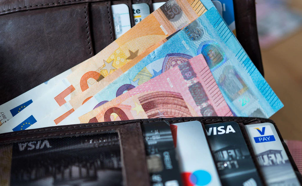 Bargeld oder Kontrolle – Europa entscheidet sich bald