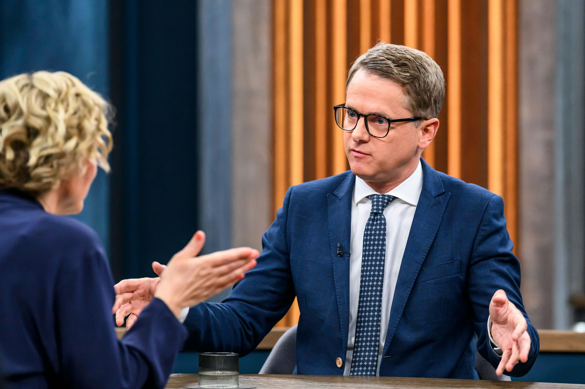 Carsten Linnemann (CDU) bei Caren Miosgas Talkshow in der ARD am Sonntag