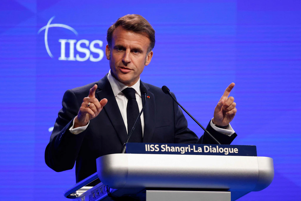 Sicherheitsforum Shangri-La: Macron kritisiert Doppelmoral der USA in der Ukraine