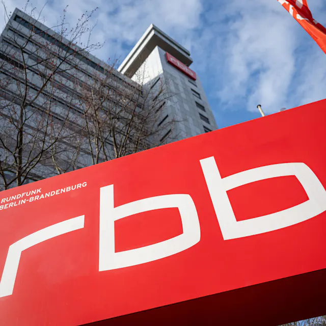 RBB-Interview geht viral: Ehepaar macht Reporter sprachlos