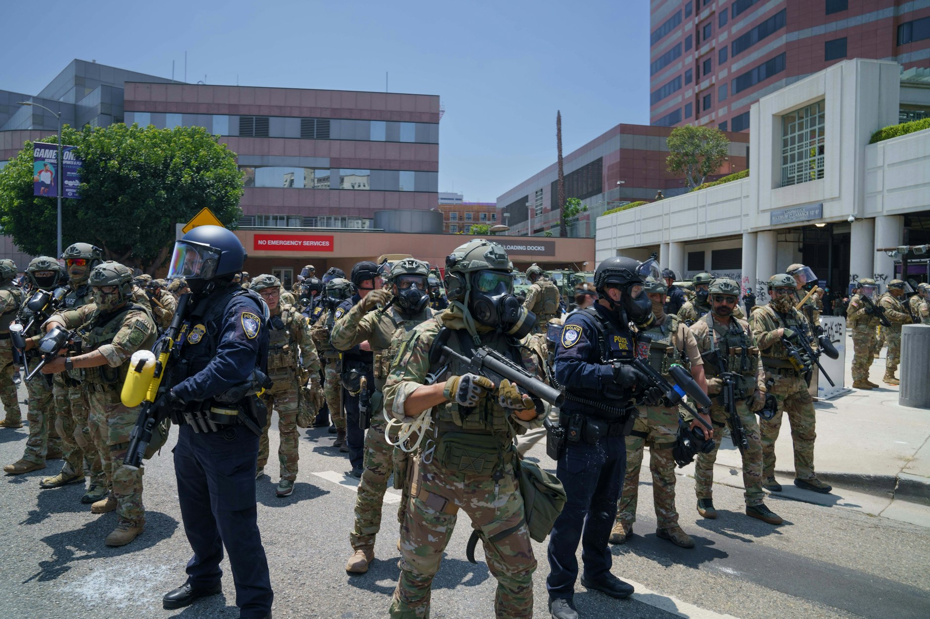 Die Nationalgarde setzte Gummigeschosse und Tränengas gegen Demonstranten ein