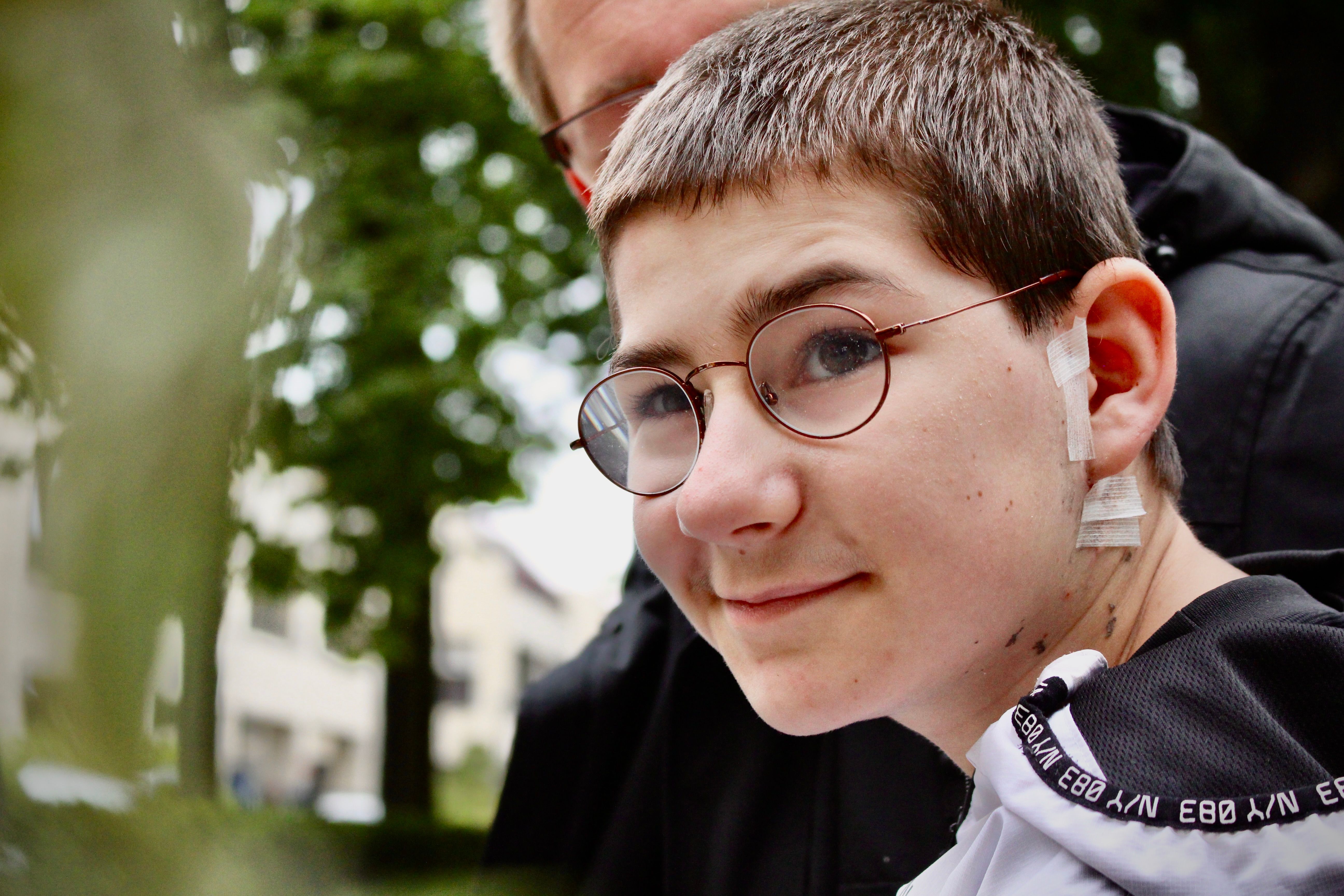 Berliner Grundschule: Max (13) kämpft sich nach Messer-Attacke zurück