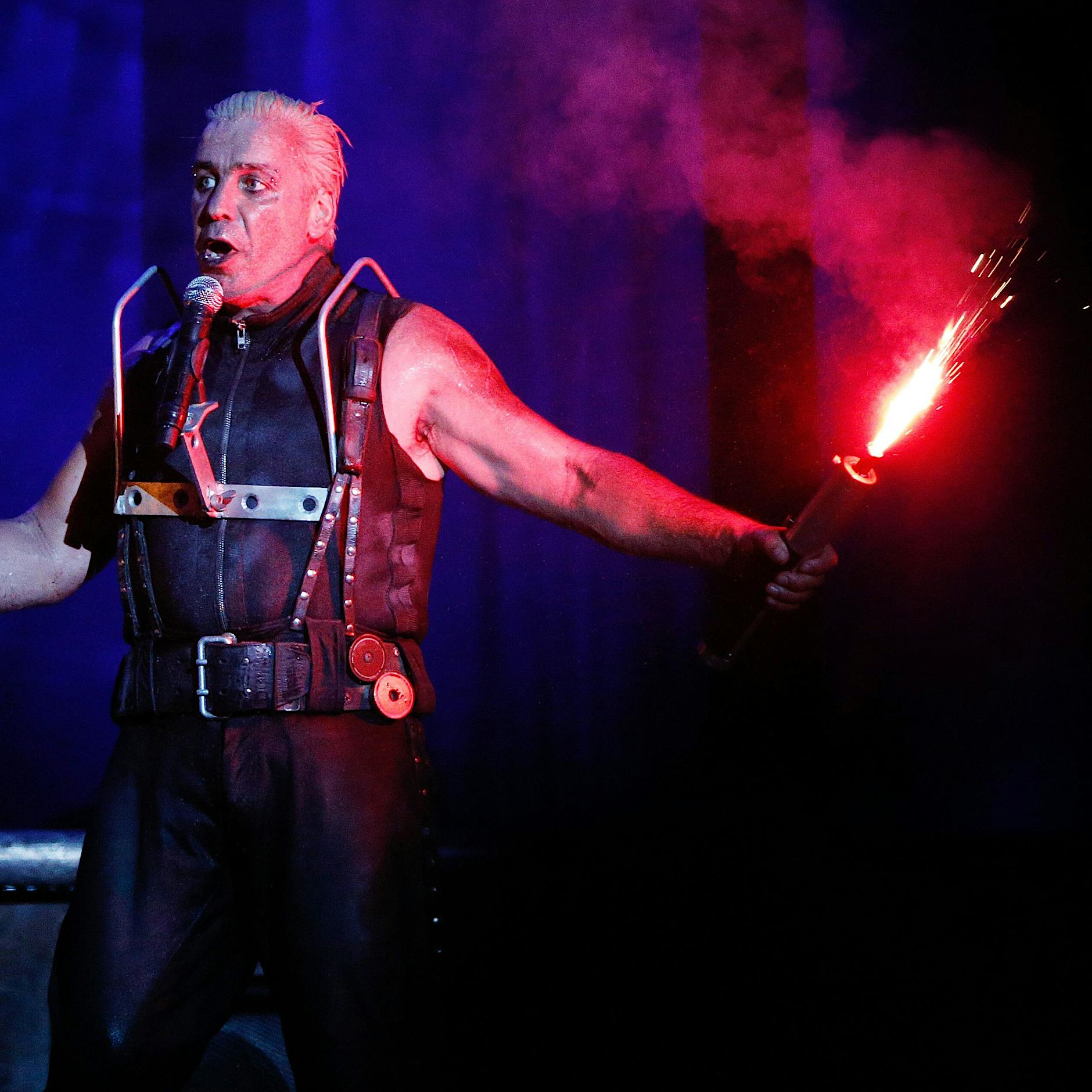 Till Lindemann schockiert mit neuem Lied und Ekel-Video: „Und die Engel singen“