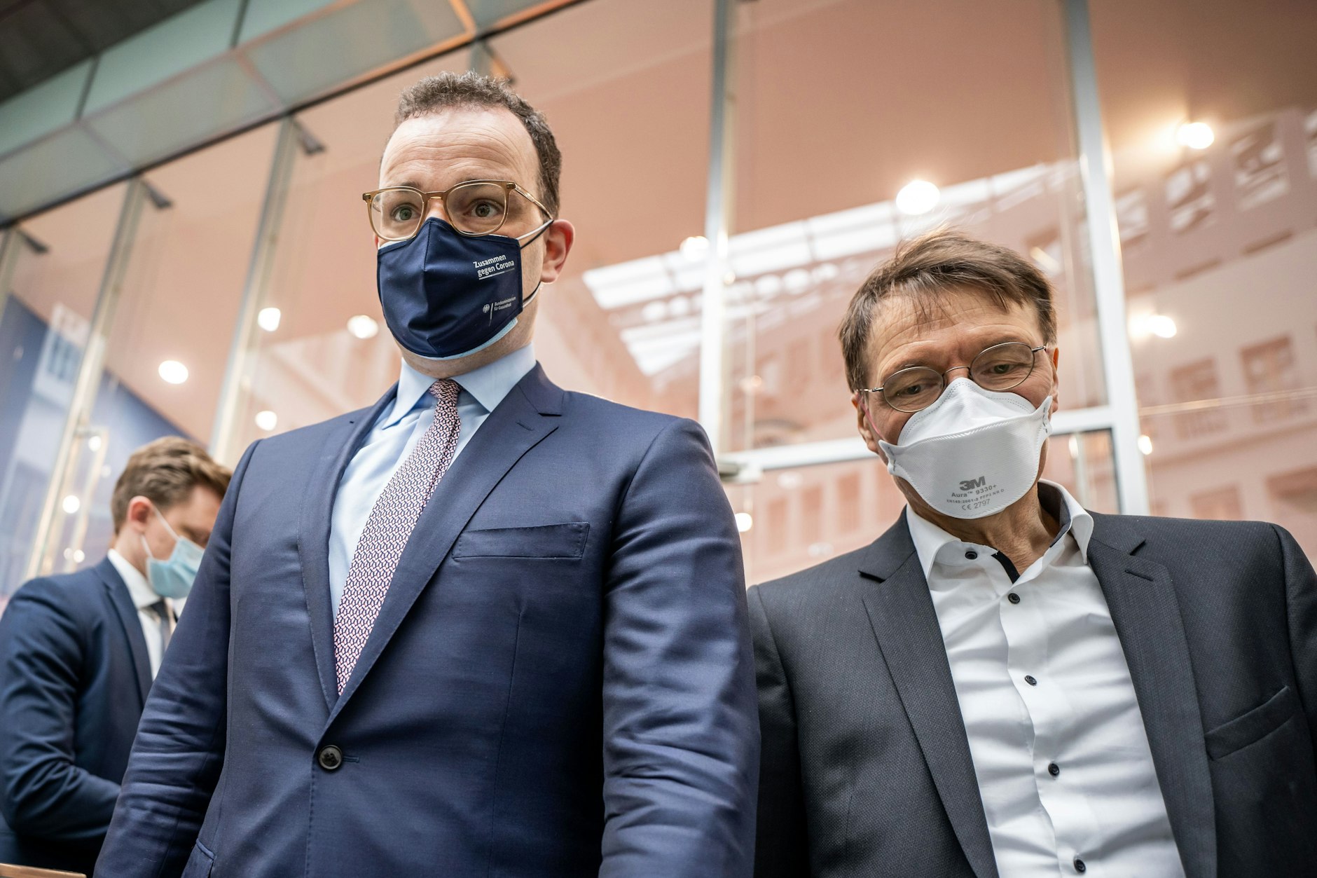 Will ein Ex-Gesundheitsminister dem anderen eine Grube graben?