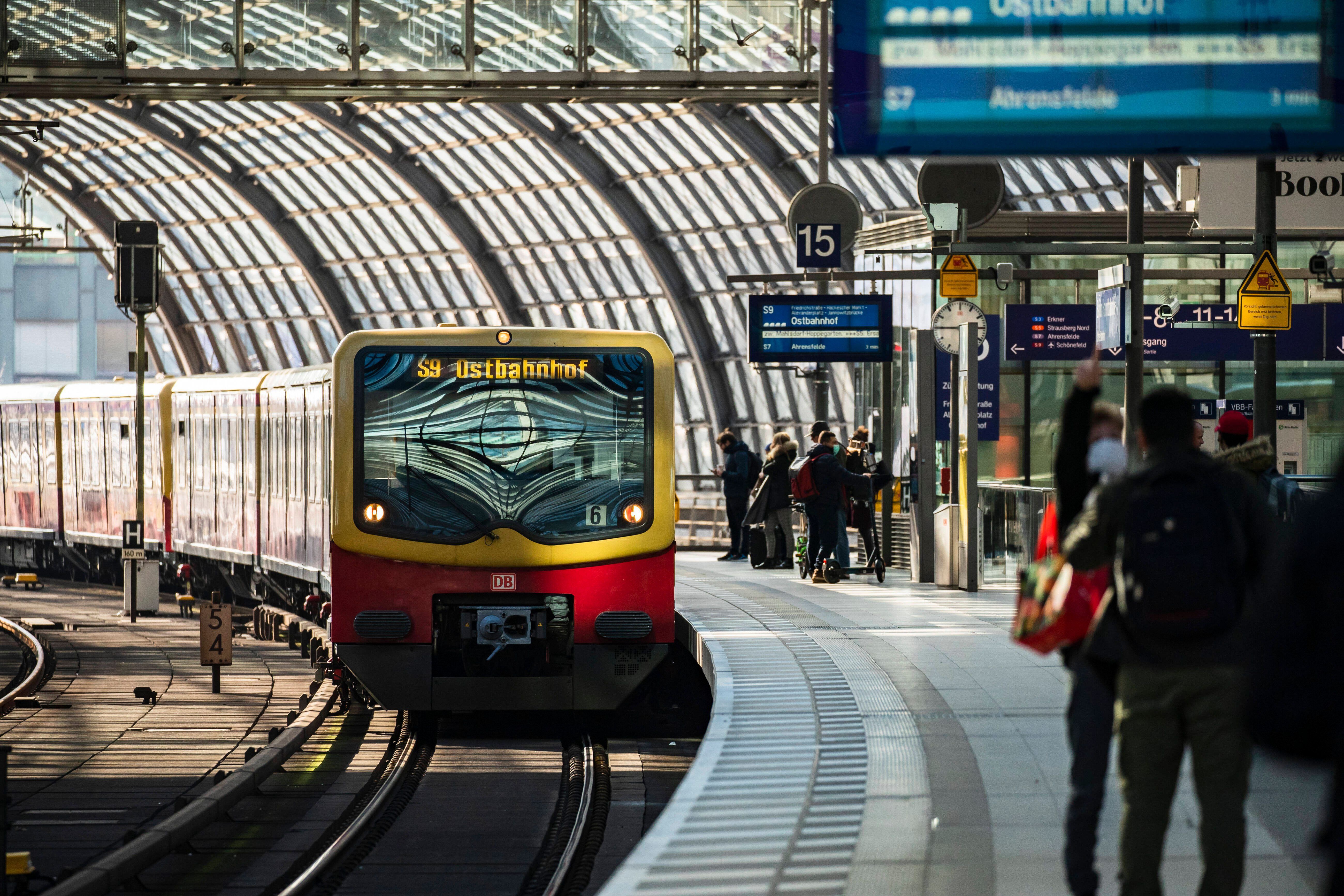Kai Wegner und Ute Bonde – kippen diese Berliner CDU-Politiker das Deutschlandticket?