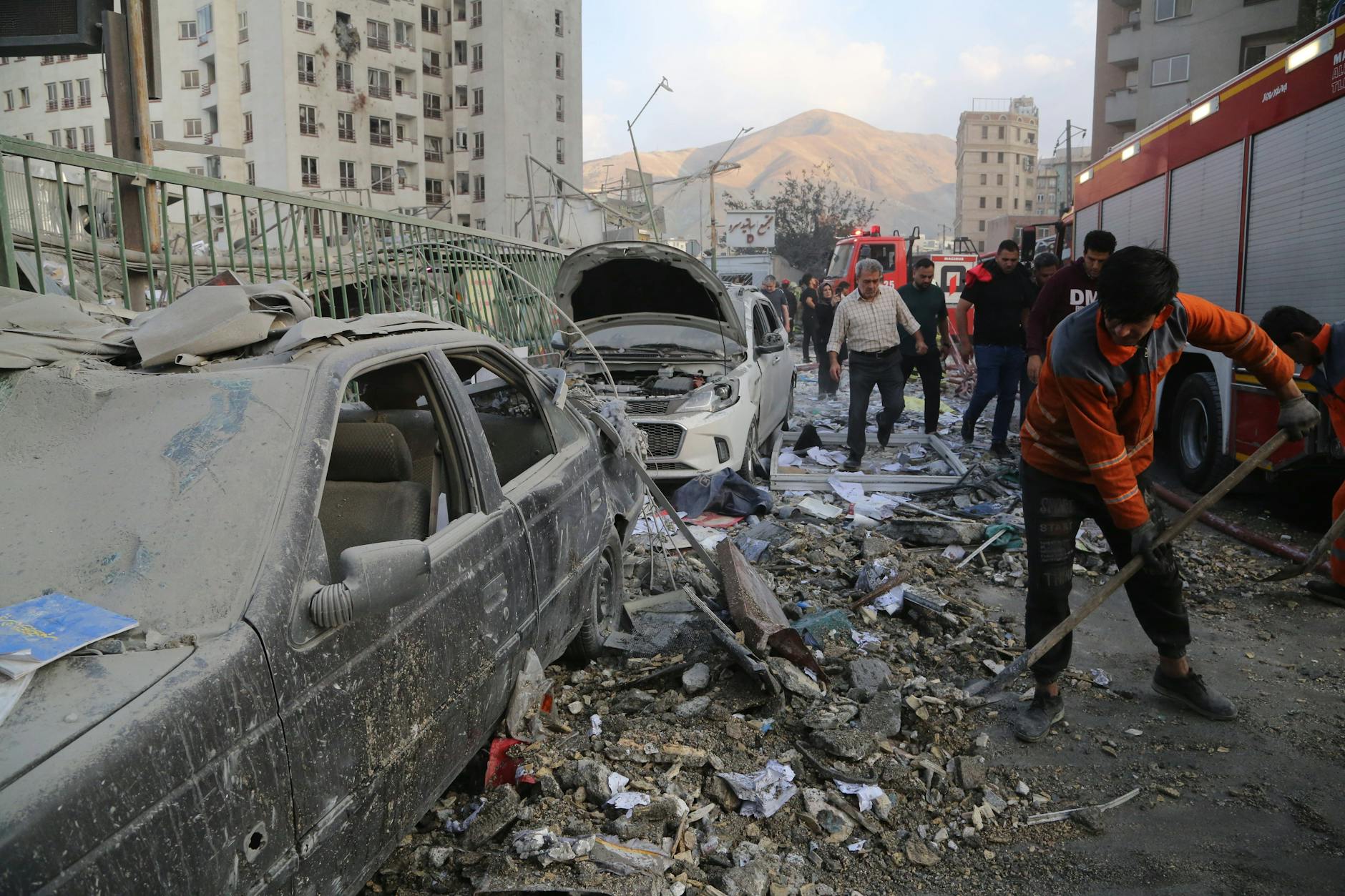 Zerstörung in Teheran nach israelischen Luftangriffen