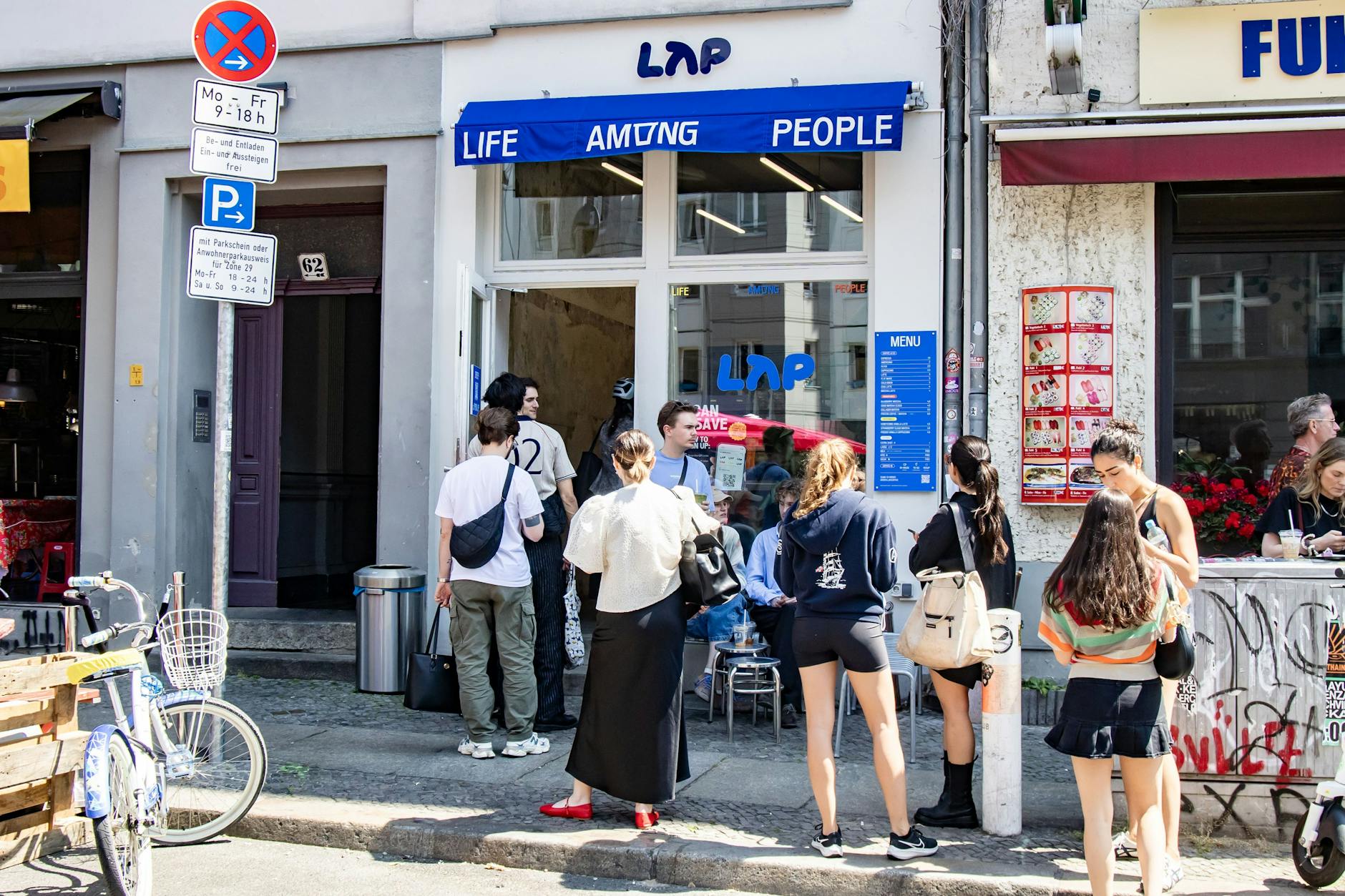Die Kaffeehauskette LAP Coffee sorgt für Schlagzeilen.