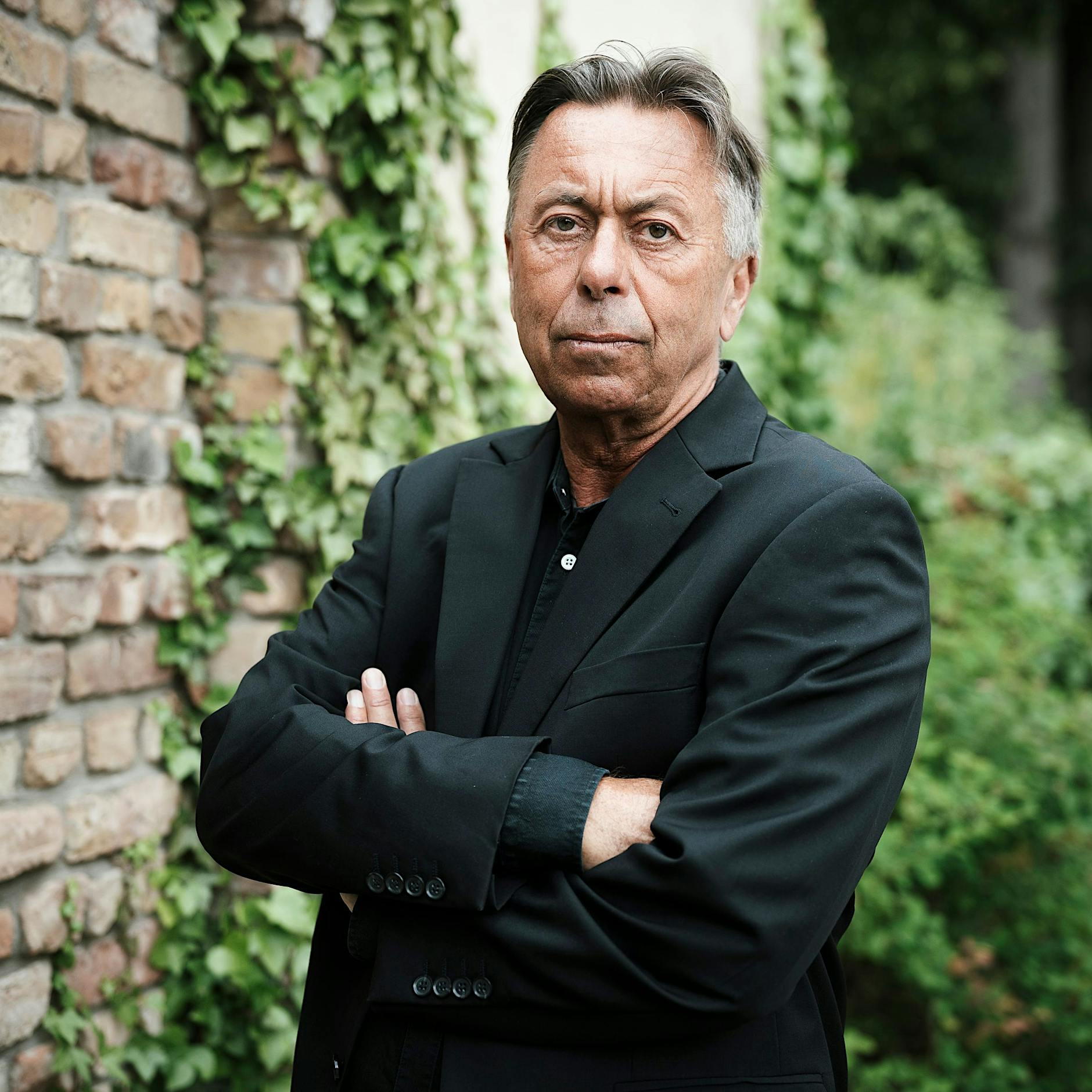 Hausdurchsuchung bei Autor Norbert Bolz wegen X-Beitrag: „Sie sollten vorsichtiger sein, was Sie posten“